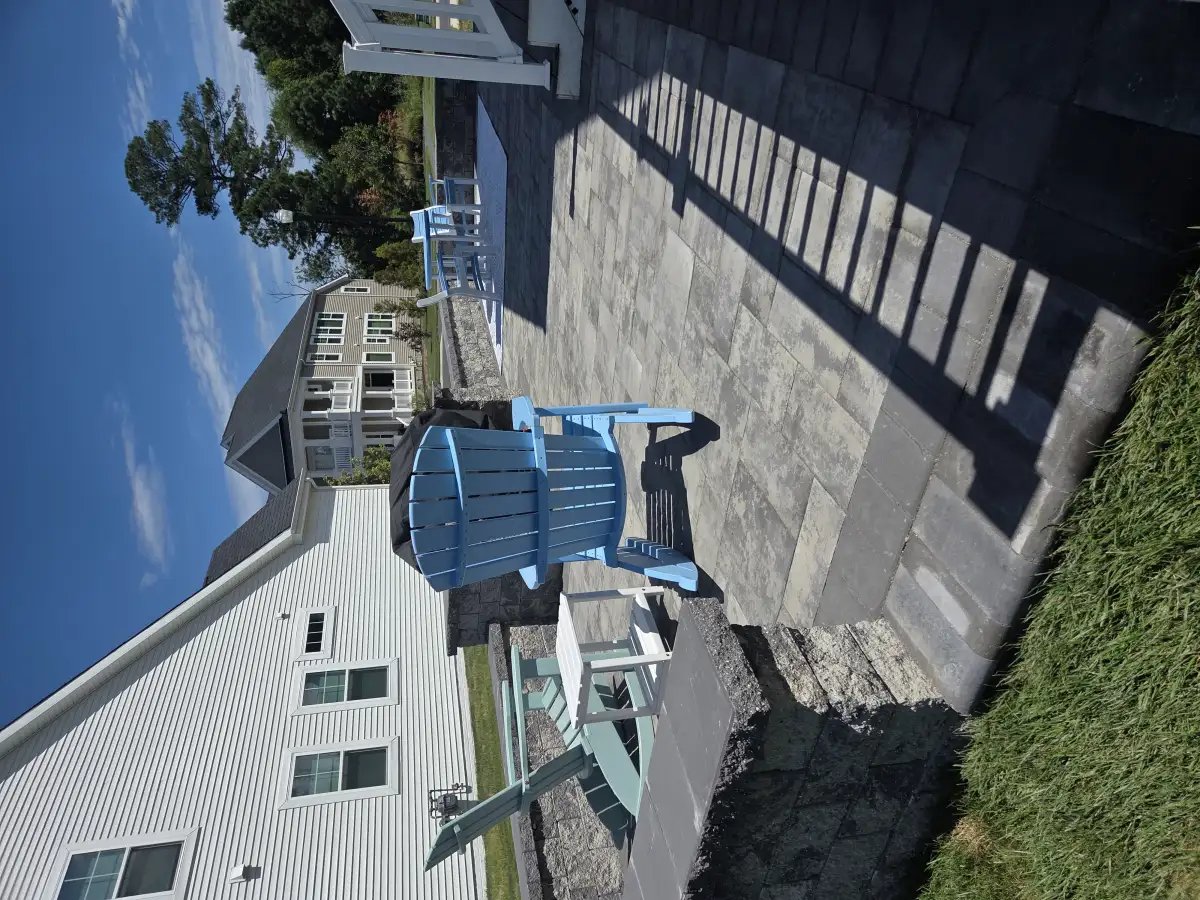 LED landscape lighting on outdoor living project in Delaware