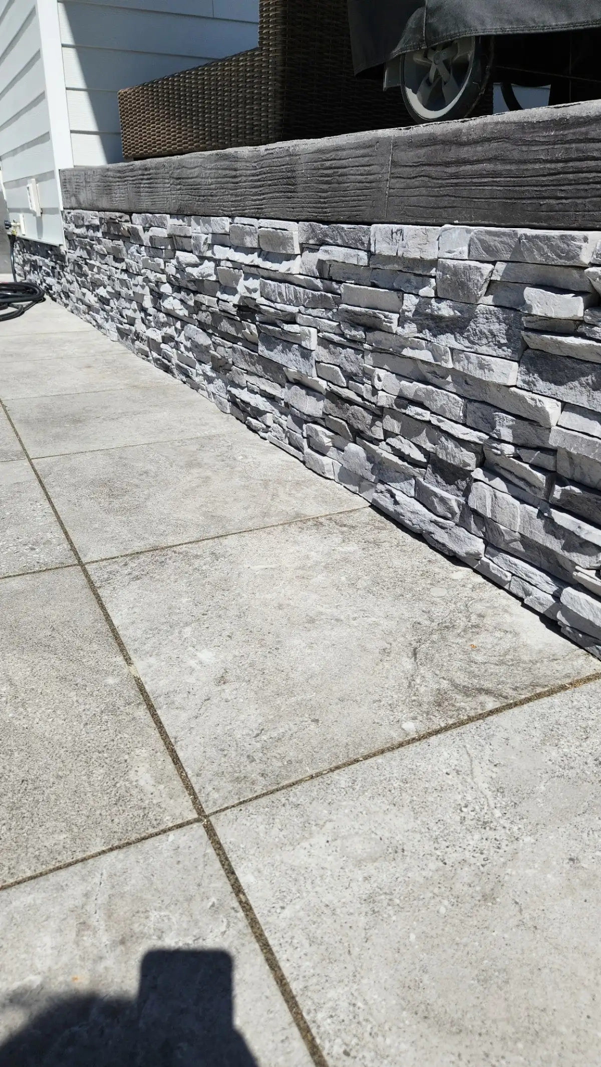 Paver patio with integrated walkway in Delaware